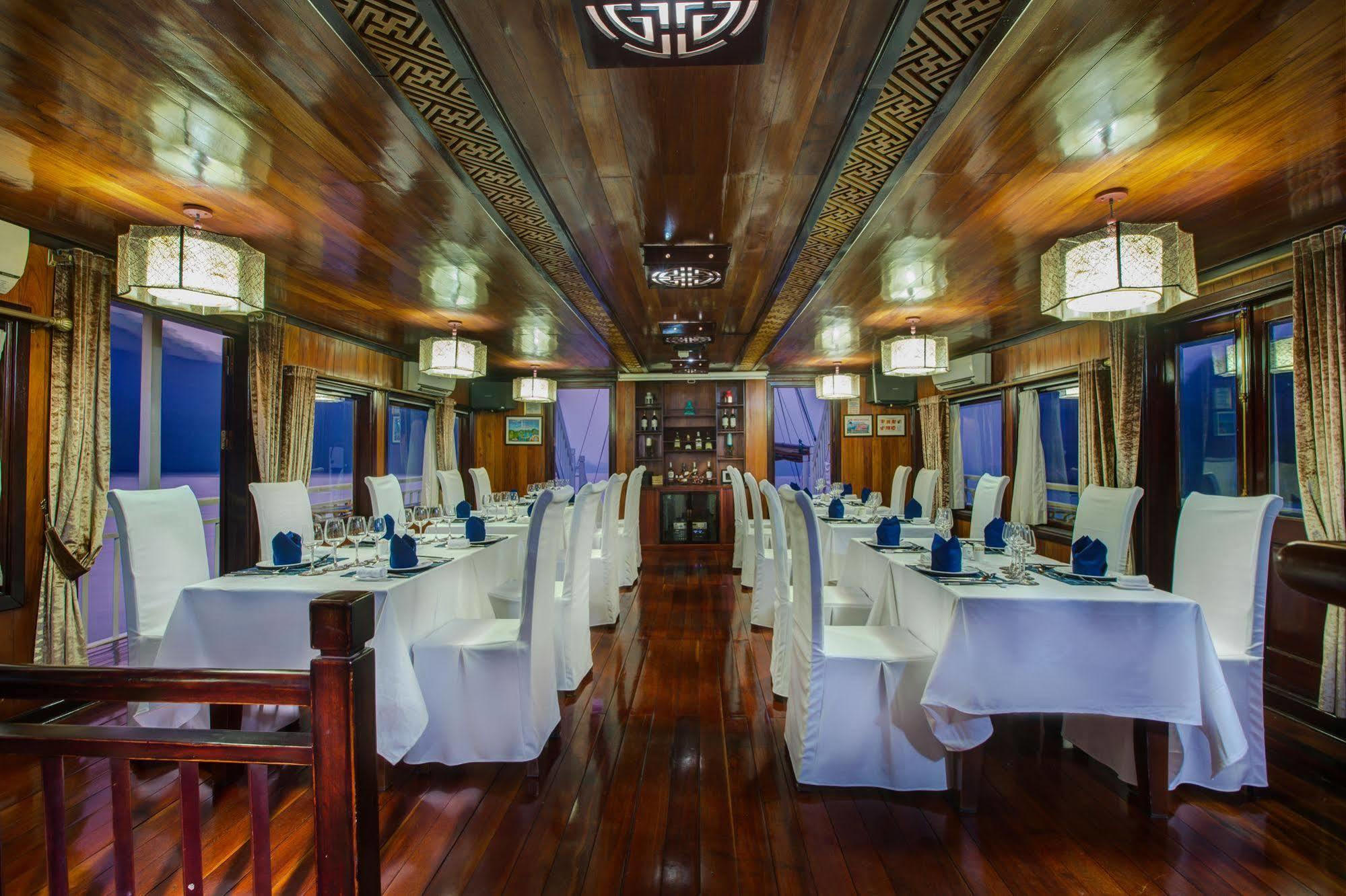 ホテル Flamingo Luxury Cruises ハロン エクステリア 写真