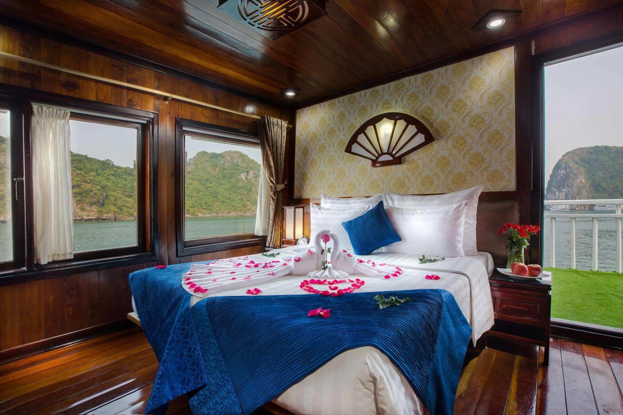 ホテル Flamingo Luxury Cruises ハロン エクステリア 写真