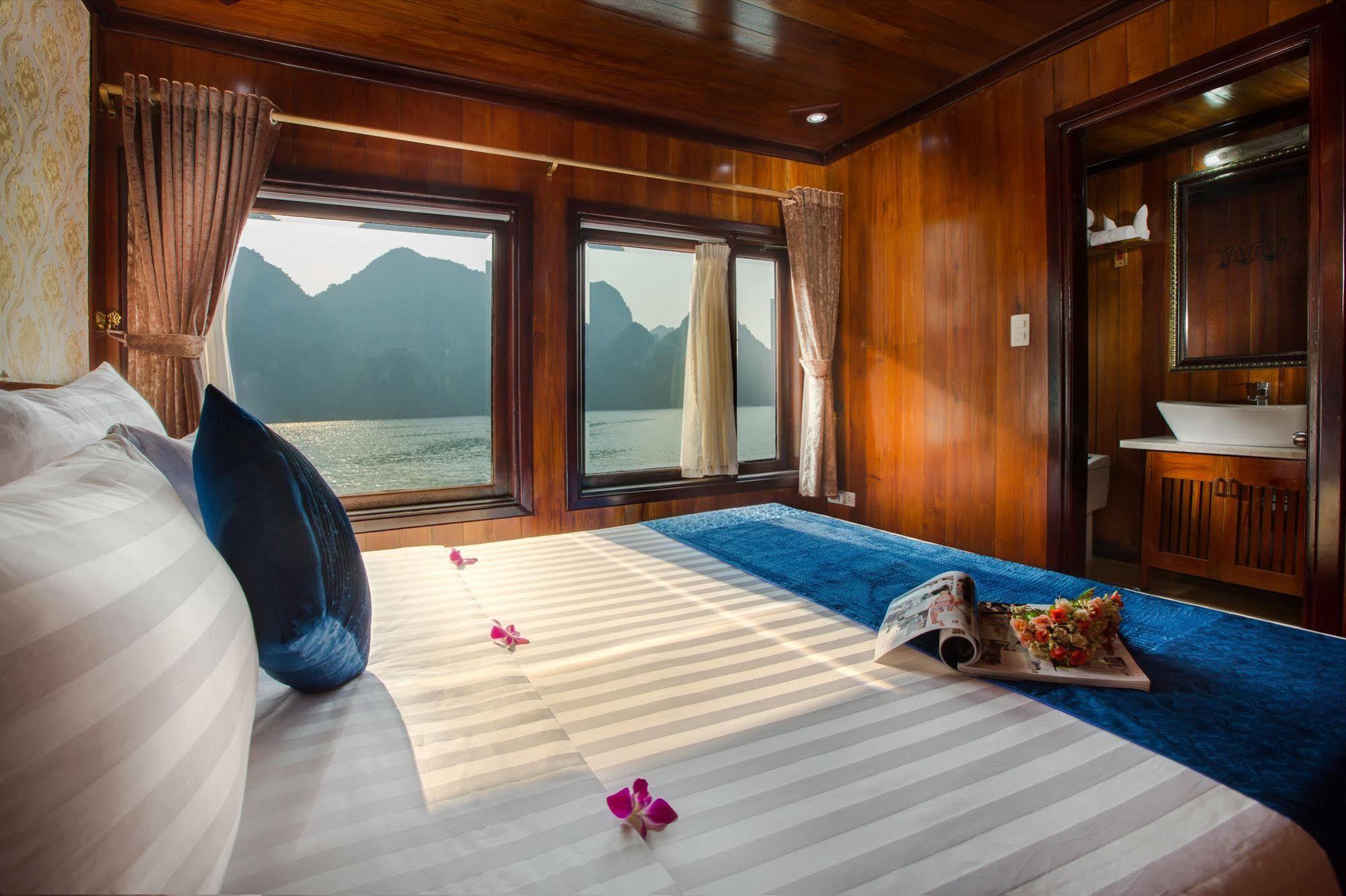 ホテル Flamingo Luxury Cruises ハロン エクステリア 写真