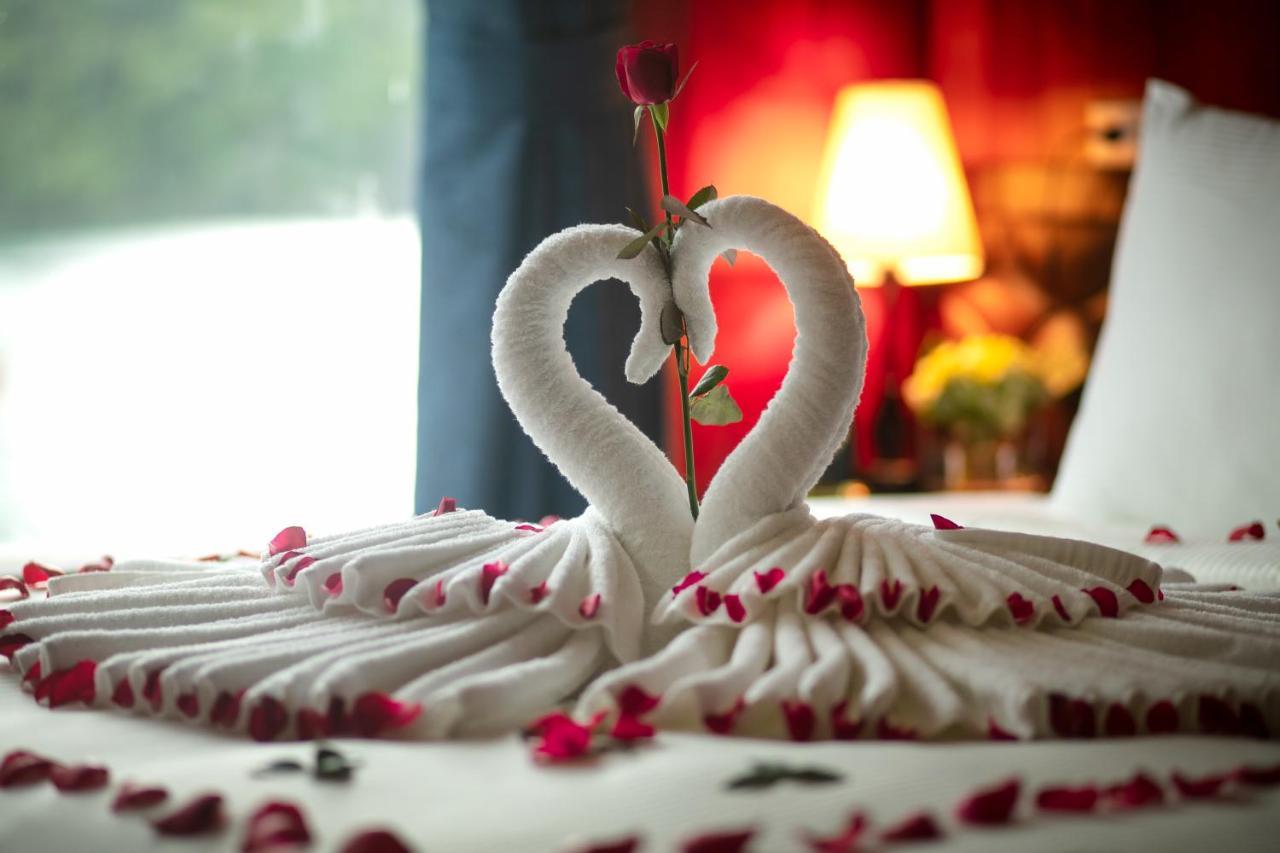 ホテル Flamingo Luxury Cruises ハロン エクステリア 写真