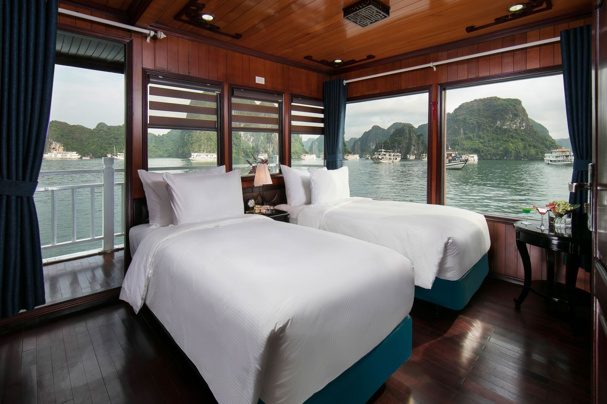 ホテル Flamingo Luxury Cruises ハロン エクステリア 写真