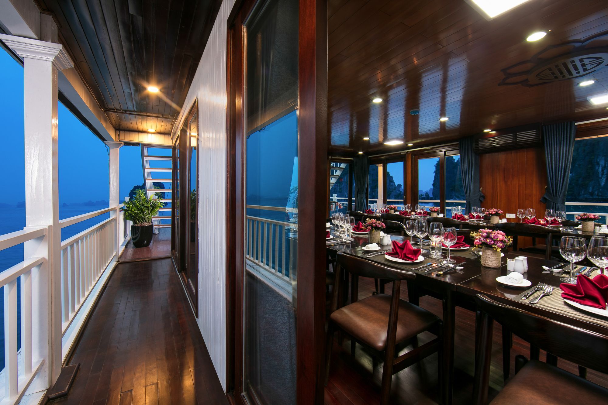 ホテル Flamingo Luxury Cruises ハロン エクステリア 写真