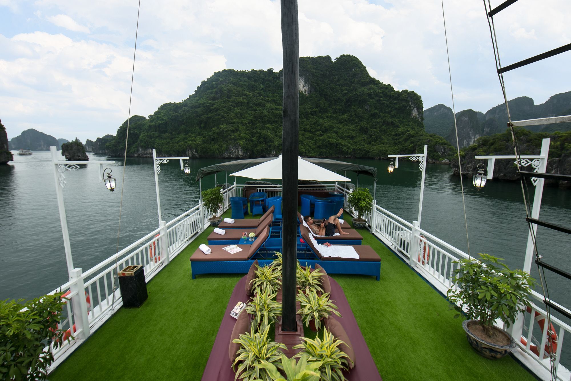 ホテル Flamingo Luxury Cruises ハロン エクステリア 写真